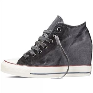 Converse Wedge Storm Wind Sneakers. NEW